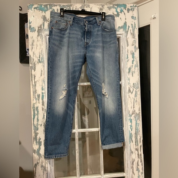 Levi’s 501 Jeans - Picture 1 of 4